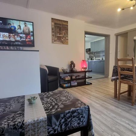 Appartement Rethel - Netflix - Marc & Cecile Eksteriør bilde